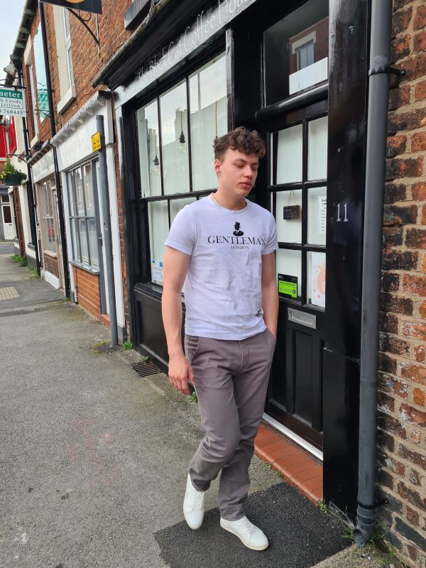 "GENTLEMAN" T-Shirt - Image 2